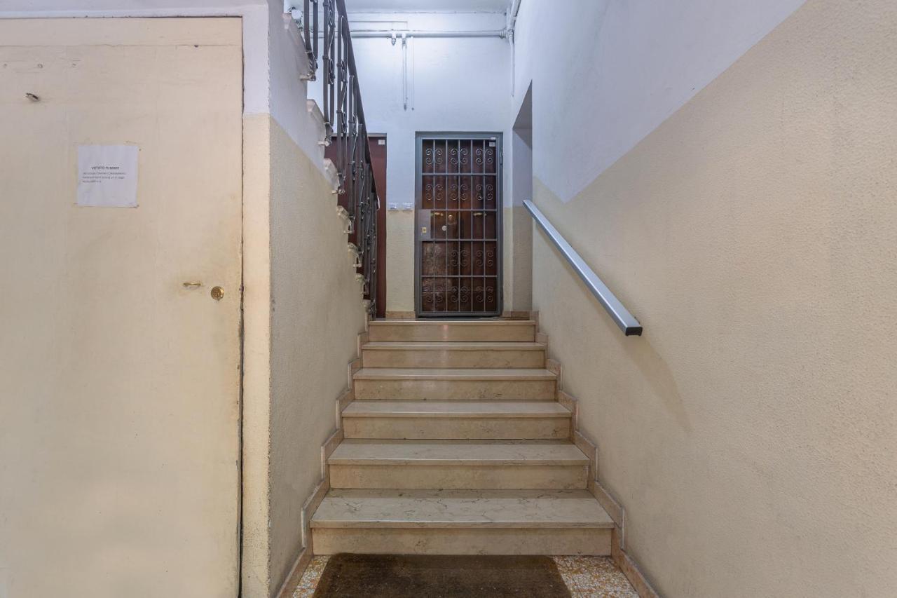 Bolognina Bright Apartment Near The Station Bologna Ngoại thất bức ảnh